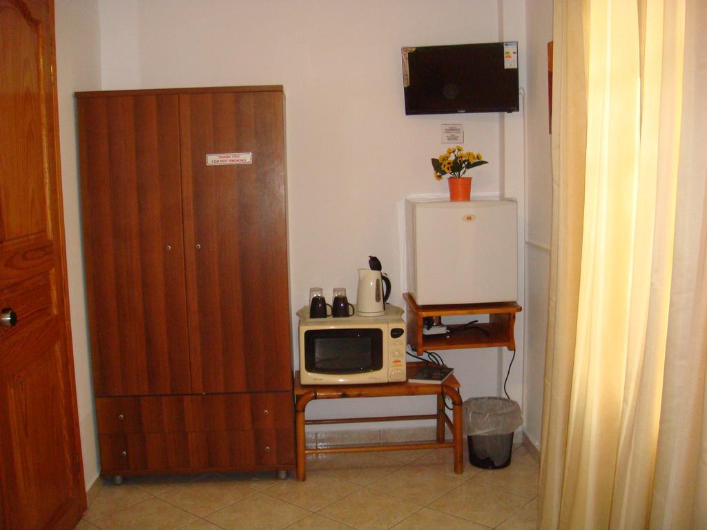 Boussetil Rooms Capanmat Τήνος Δωμάτιο φωτογραφία