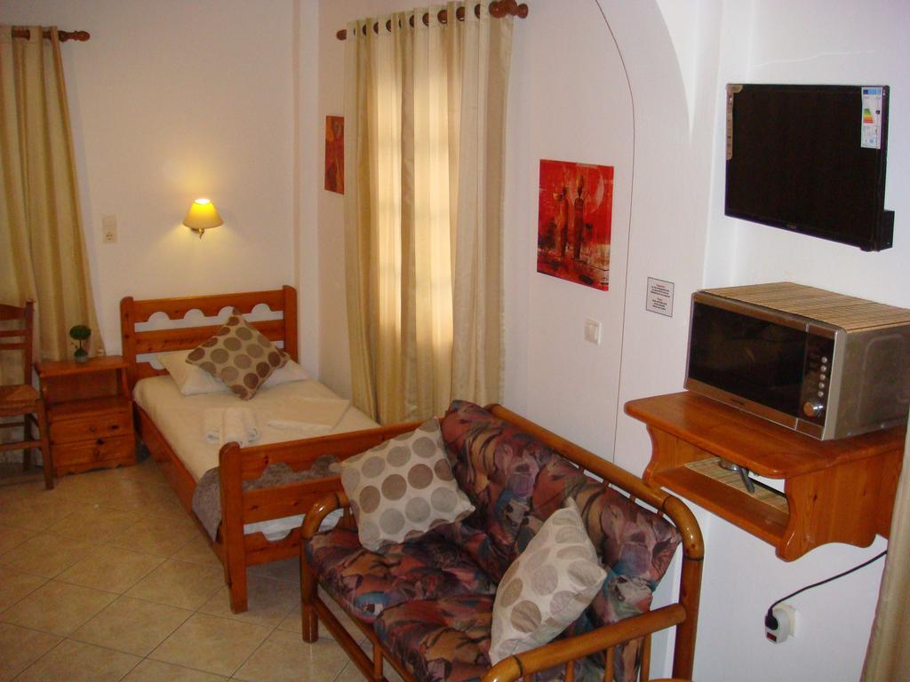 Boussetil Rooms Capanmat Τήνος Εξωτερικό φωτογραφία